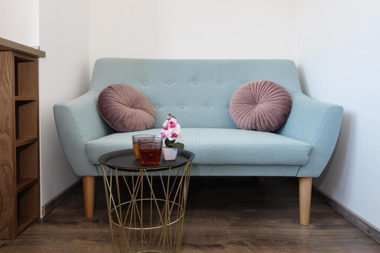Arena Delight Studio Apartments Пула Екстериор снимка