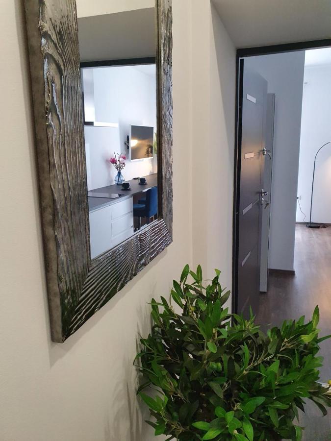 Arena Delight Studio Apartments Пула Екстериор снимка