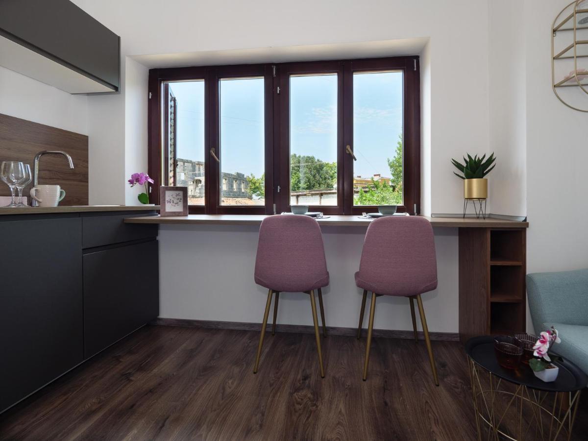 Arena Delight Studio Apartments Пула Екстериор снимка
